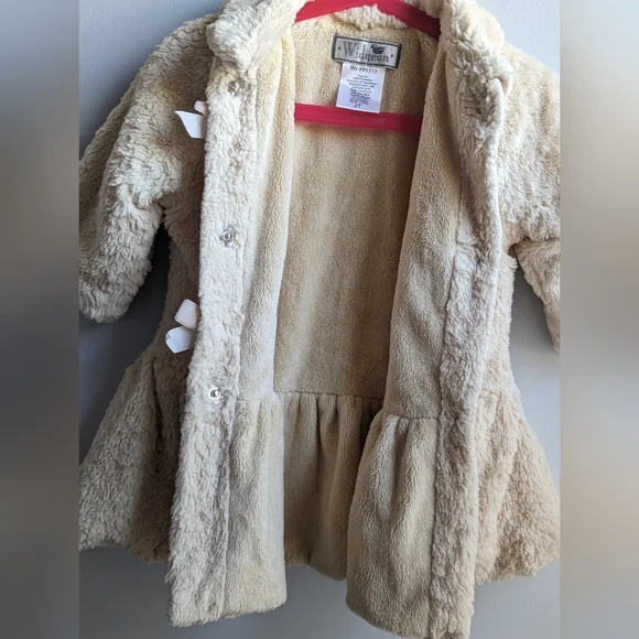 Widgeon Adorable Faux Fur Coat Size 2T - Picture 4 of 8